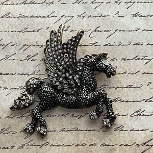 Heidi Daus Pegasus Brooch Swarovski Crystal Flying Horse Pin
